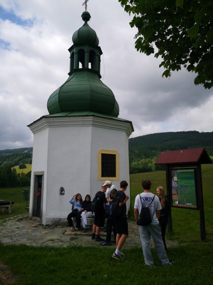 VÍCEDENNÍ VÝLET 8. A – ROKYTNICE NAD JIZEROU