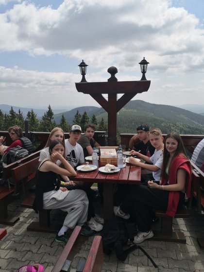 VÍCEDENNÍ VÝLET 8. A – ROKYTNICE NAD JIZEROU