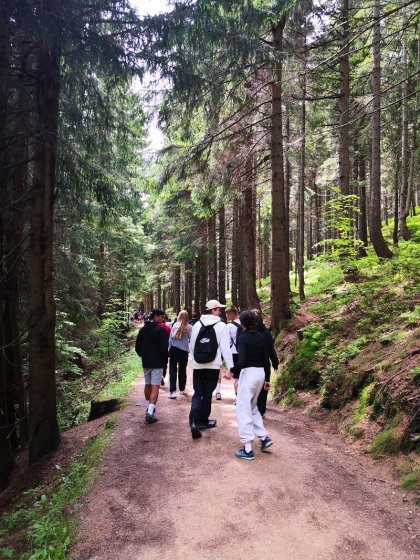 VÍCEDENNÍ VÝLET 8. A – ROKYTNICE NAD JIZEROU