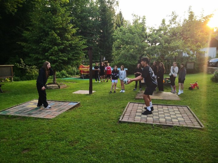 VÍCEDENNÍ VÝLET 8. A – ROKYTNICE NAD JIZEROU